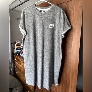 **NEW** washed never worn Roots Tshirt Dress with Pockets